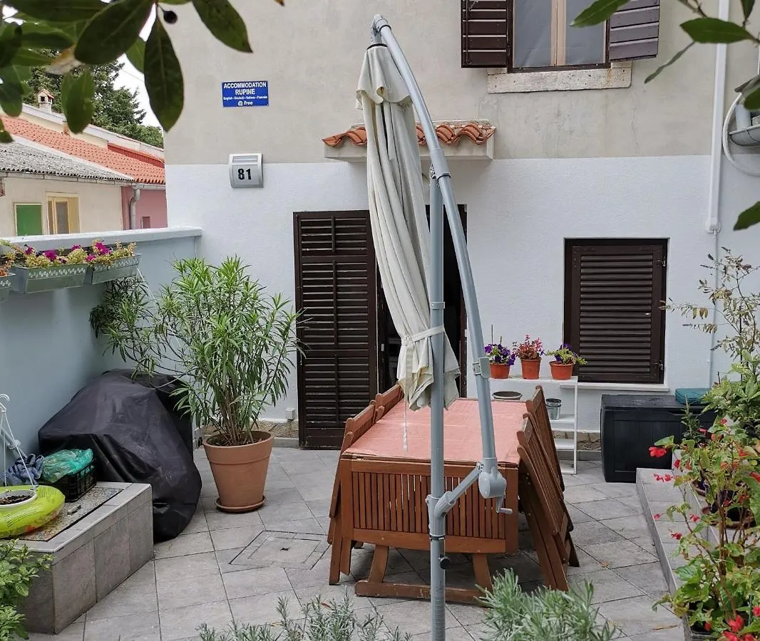 Guest House Accommodation Rupine Premantura
