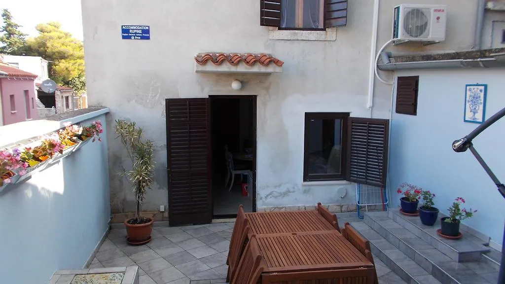 Guest House Accommodation Rupine Premantura 2*,  Kroatien