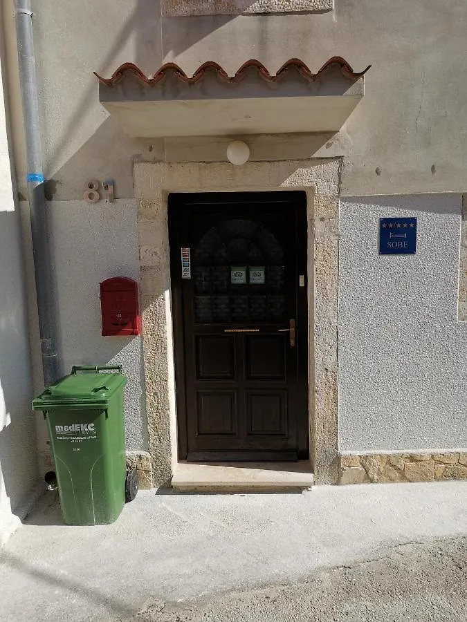 Guest House Accommodation Rupine Premantura