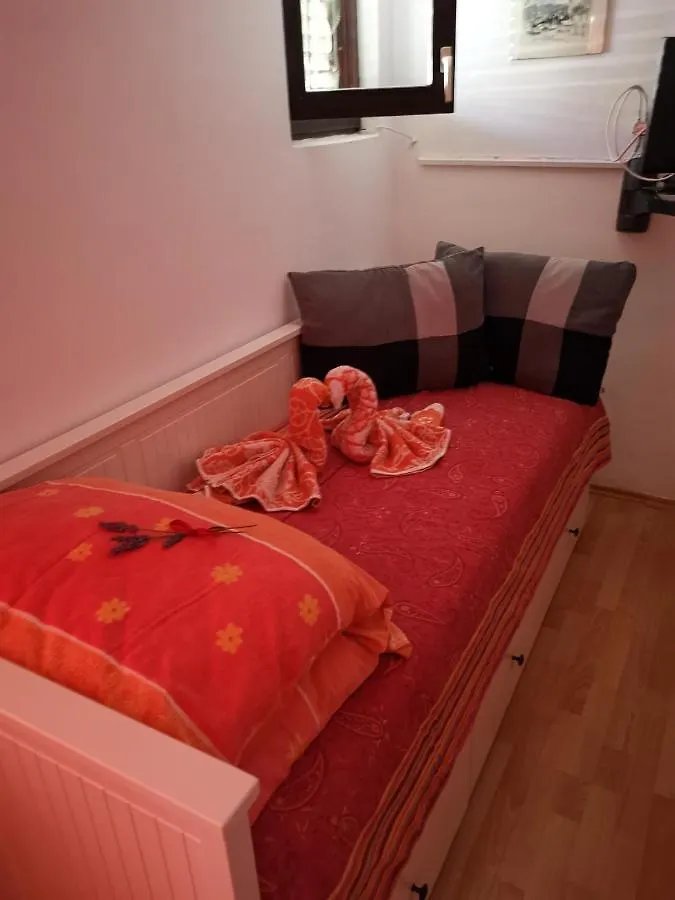 **  Guest House Accommodation Rupine Premantura Kroatien